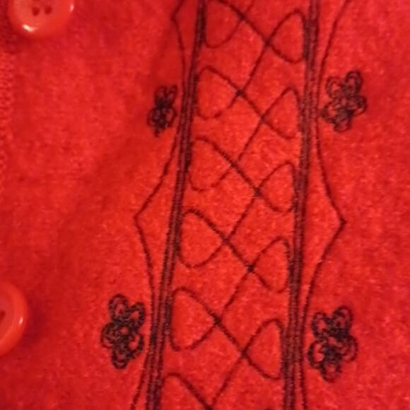 THE TOG SHOP Women's Red Wool Embroidered Sweater. M - Picture 9 of 12